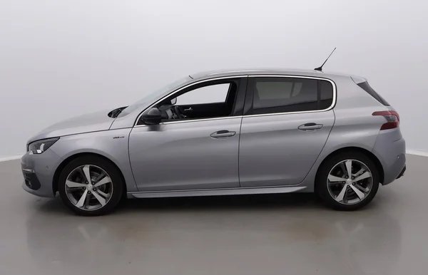 Peugeot 308 (2020) — foto 12 van 29