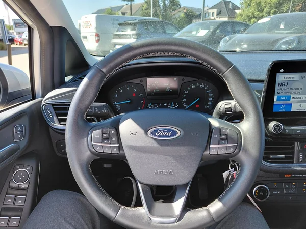 Ford Fiesta (2019) — foto 3 van 21