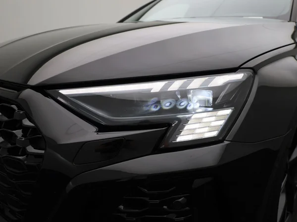 Audi RS3 (2024) — foto 11 van 65