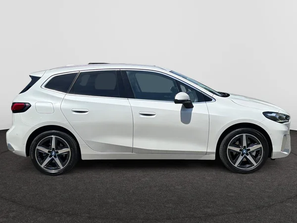 BMW 2 Active Tourer (U06) (2025) — foto 21 van 24