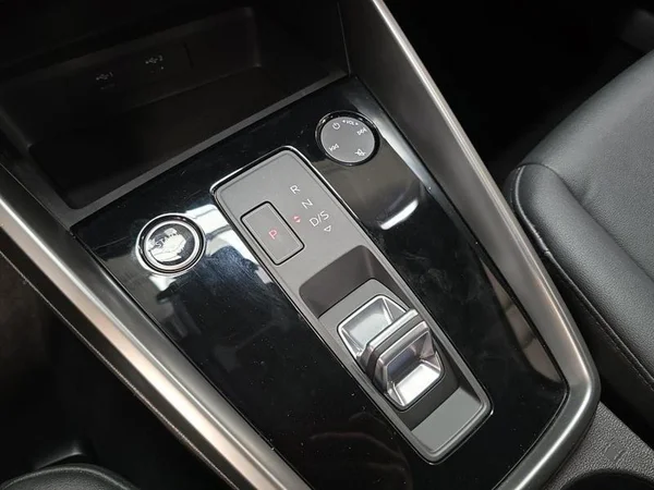 AUDI A3 Sportback Dsl (2022) — foto 19 van 32