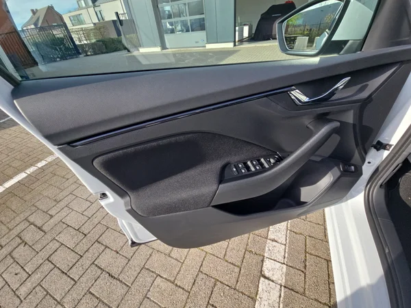 SKODA Kamiq (2026) — foto 17 van 24