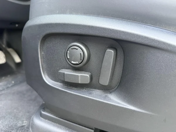 Land Rover Defender (2025) — foto 5 van 29