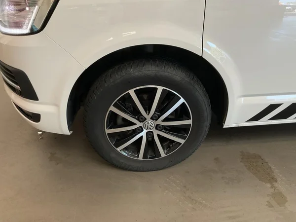 VOLKSWAGEN Multivan T6 Dsl (2018) — foto 14 van 22