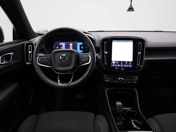 Volvo XC40 (2023) — foto 37 van 39