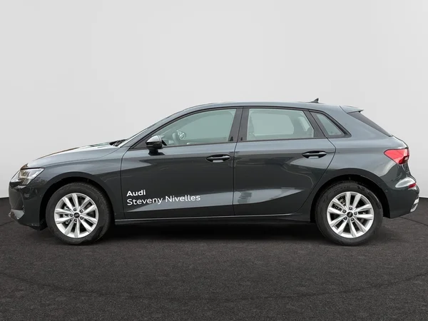 AUDI A3 Sportback (2024) — foto 15 van 16