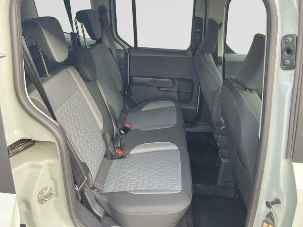 FORD Tourneo Courier (2025) — foto 23 van 25