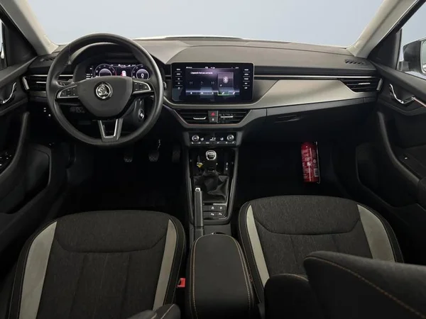 SKODA Kamiq (2020) — foto 5 van 27