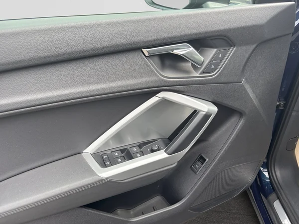 AUDI Q3 (2019) — foto 5 van 22