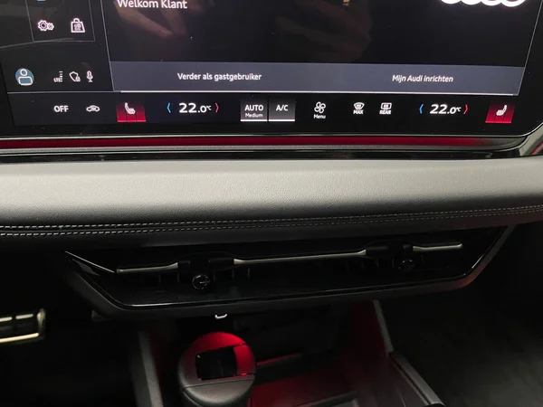 AUDI A6 Avant e-tron (2026) — foto 15 van 18