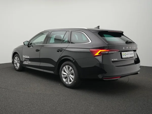 SKODA Octavia Combi (2026) — foto 22 van 27