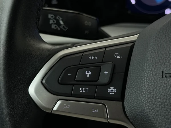VOLKSWAGEN Golf Variant (2022) — foto 9 van 28