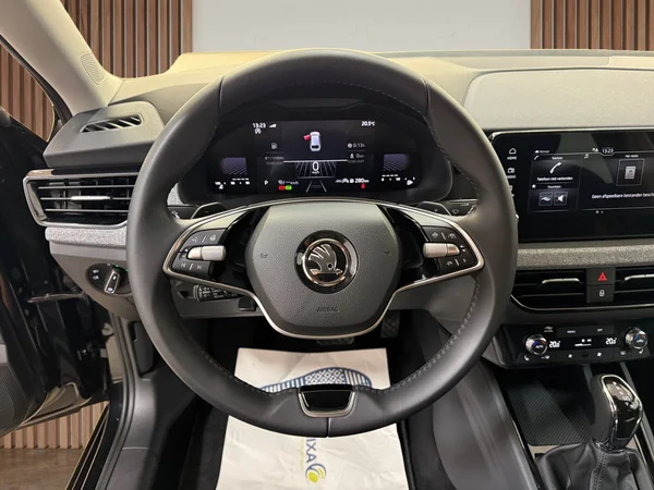 Skoda Scala (2025) — foto 6 van 29