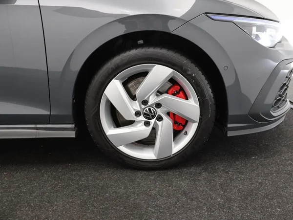 Volkswagen Golf (2022) — foto 27 van 31