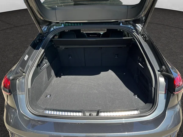 AUDI A6 Avant e-hybrid (PHEV) (2026) — foto 6 van 24
