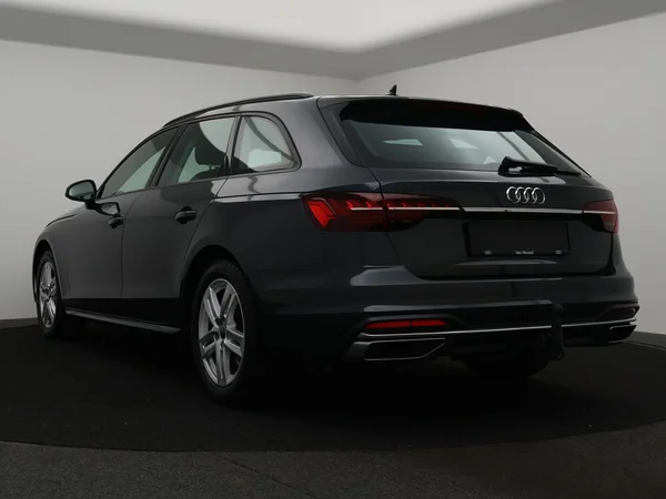 AUDI A4 Avant (2024) — foto 19 van 28