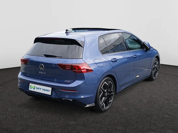 VOLKSWAGEN Golf VIII (2026) — foto 10 van 14