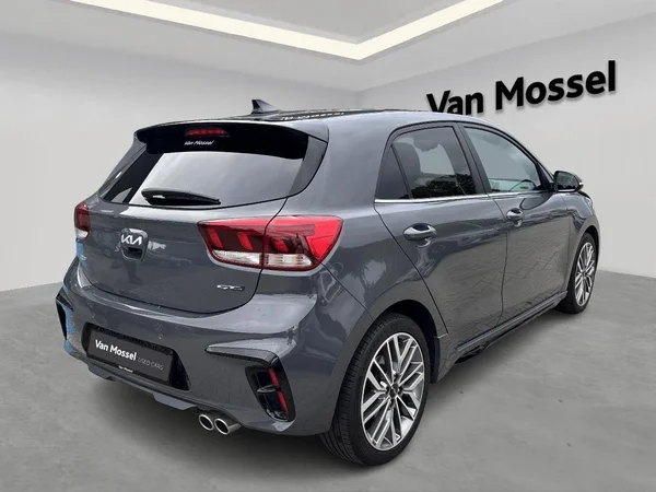 Kia Rio (2023) — foto 14 van 19