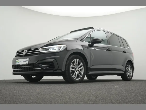 VOLKSWAGEN Touran (2023) — foto 26 van 30