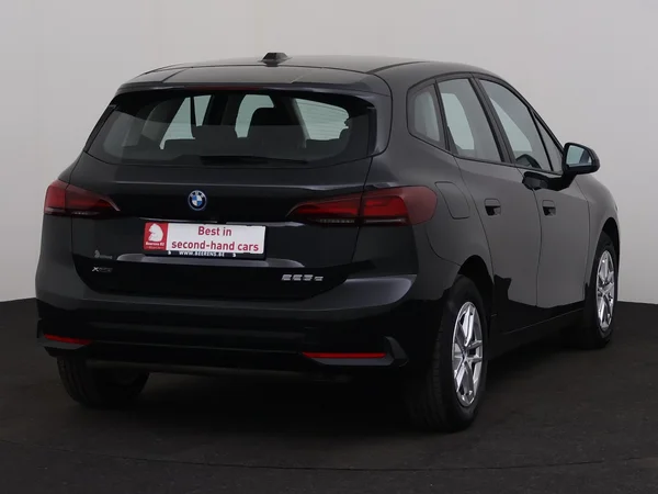 BMW 225 (2024) — foto 23 van 34