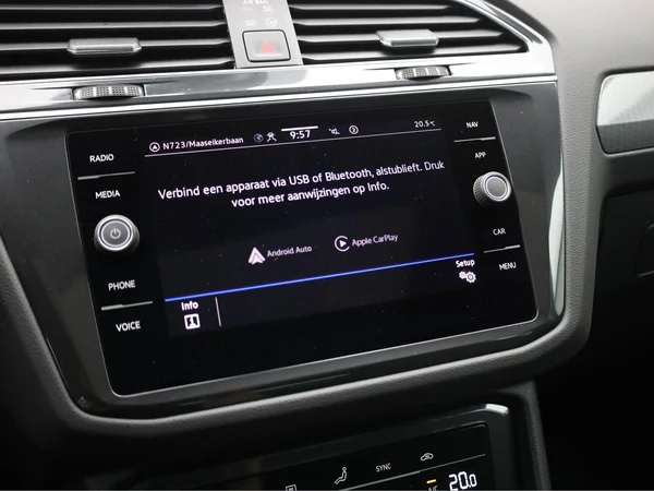 VOLKSWAGEN Tiguan eHybrid (PHEV) (2024) — foto 11 van 21
