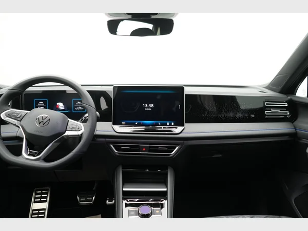 VOLKSWAGEN Tiguan (2025) — foto 31 van 31