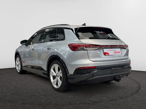AUDI Q4 e-tron (2025) — foto 8 van 15