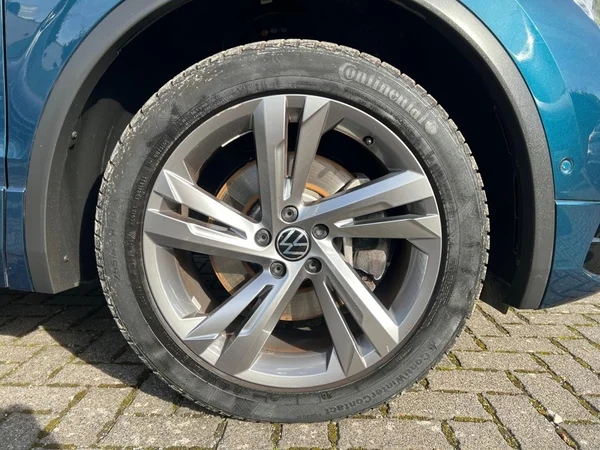 VOLKSWAGEN Tiguan eHybrid (PHEV) (2022) — foto 16 van 24
