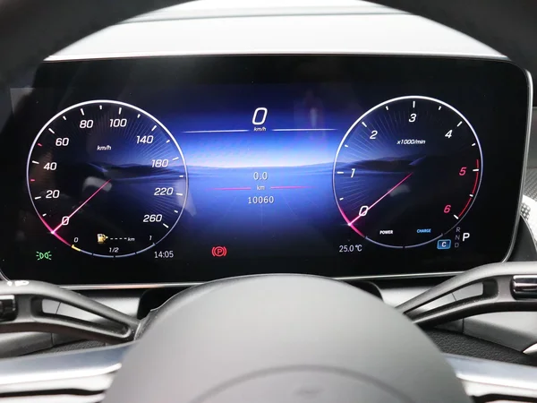 Mercedes-Benz GLC (2025) — foto 3 van 28