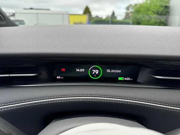 VOLKSWAGEN ID.7 Tourer (2025) — foto 22 van 24