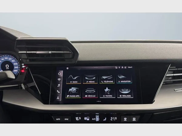 Audi A3 Sedan (2023) — foto 5 van 15