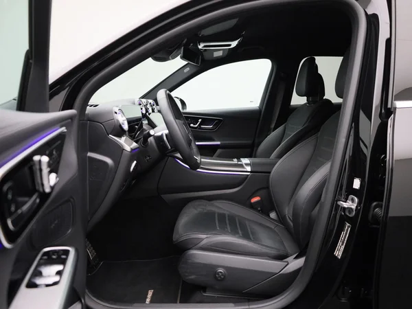 Mercedes-Benz GLC (2025) — foto 2 van 50
