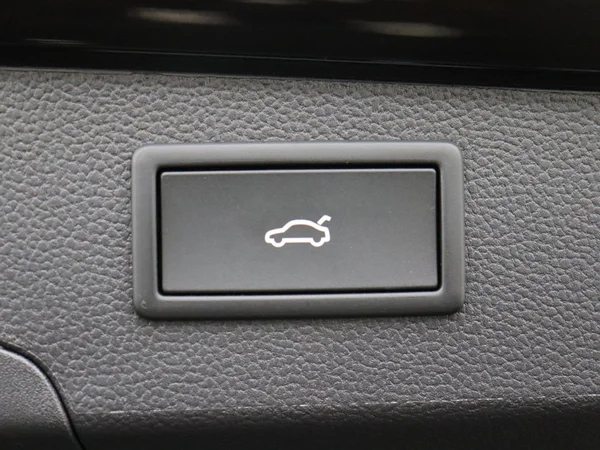 VOLKSWAGEN Passat SW (2025) — foto 8 van 19