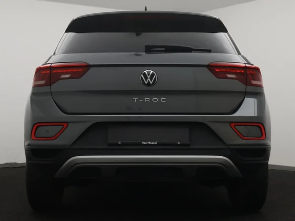 VOLKSWAGEN T-Roc (2023) — foto 21 van 25