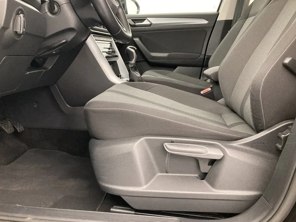 VOLKSWAGEN T-Roc (2022) — foto 27 van 36