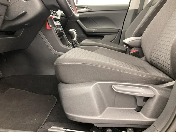 VOLKSWAGEN T-Cross (2024) — foto 26 van 36