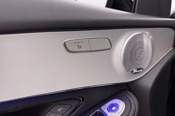 Mercedes-Benz GLC PHEV (X253) (2020) — foto 28 van 52