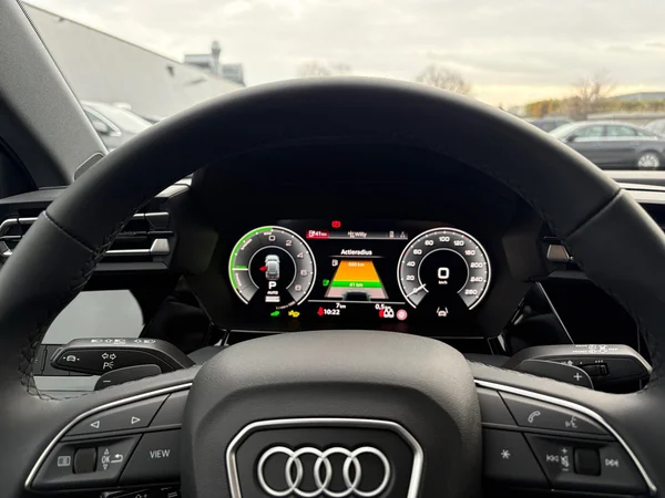 AUDI A3 Sportback PHEV (2025) — foto 4 van 24