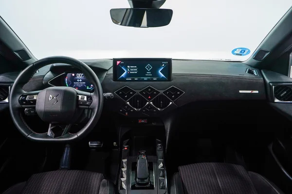 DS DS 3 Crossback E-Tense (2022) — foto 4 van 40