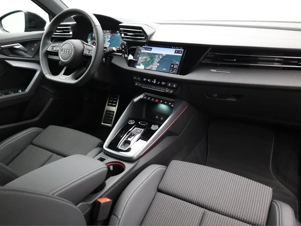 AUDI A3 Sportback (2025) — foto 16 van 22
