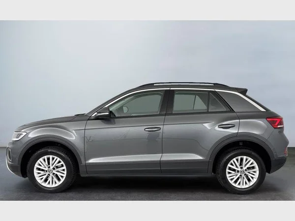 Volkswagen T-Roc (2024) — foto 17 van 22