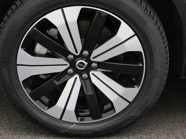 Volvo XC40 (2023) — foto 7 van 41