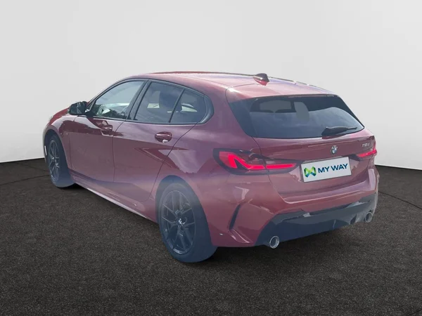 BMW 118 Hatch (2020) — foto 12 van 21