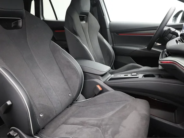 SKODA Elroq (2025) — foto 16 van 21