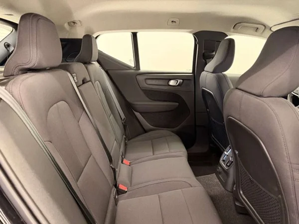 Volvo XC40 (2021) — foto 3 van 21