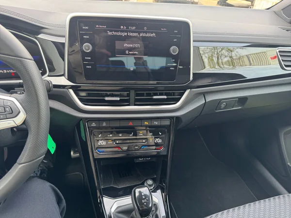 VOLKSWAGEN T-Roc Cabriolet (2025) — foto 4 van 24