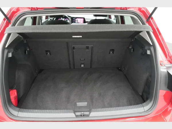 VOLKSWAGEN Golf VIII (2021) — foto 14 van 28