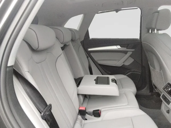 AUDI Q5 PHEV (2023) — foto 11 van 24