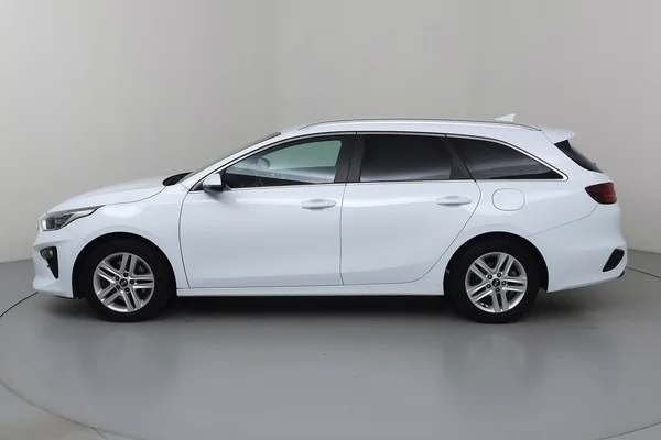 Kia Ceed SW (2020) — foto 12 van 33