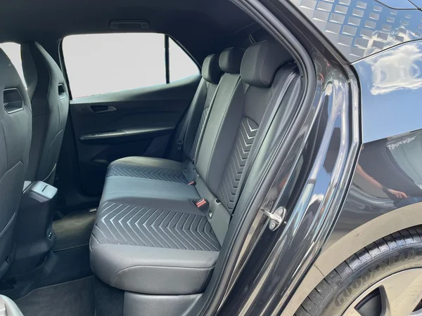 CUPRA Born (2024) — foto 13 van 17